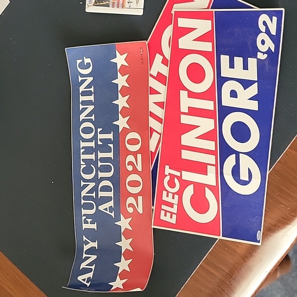 Vintage Lot of Political Buttons Pinbacks and Stickers - Picture 4 of 4